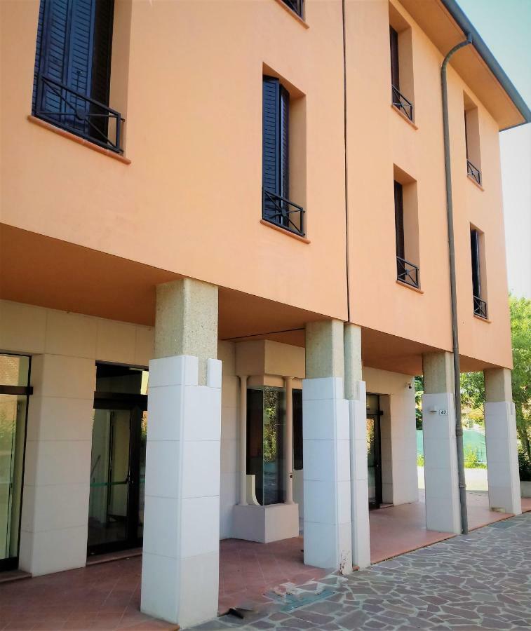 Hotel Dozza Exterior photo