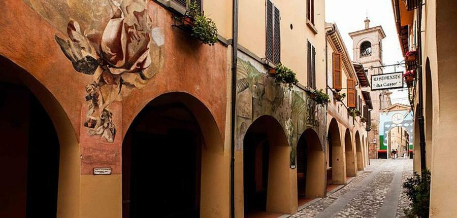Hotel Dozza Exterior photo